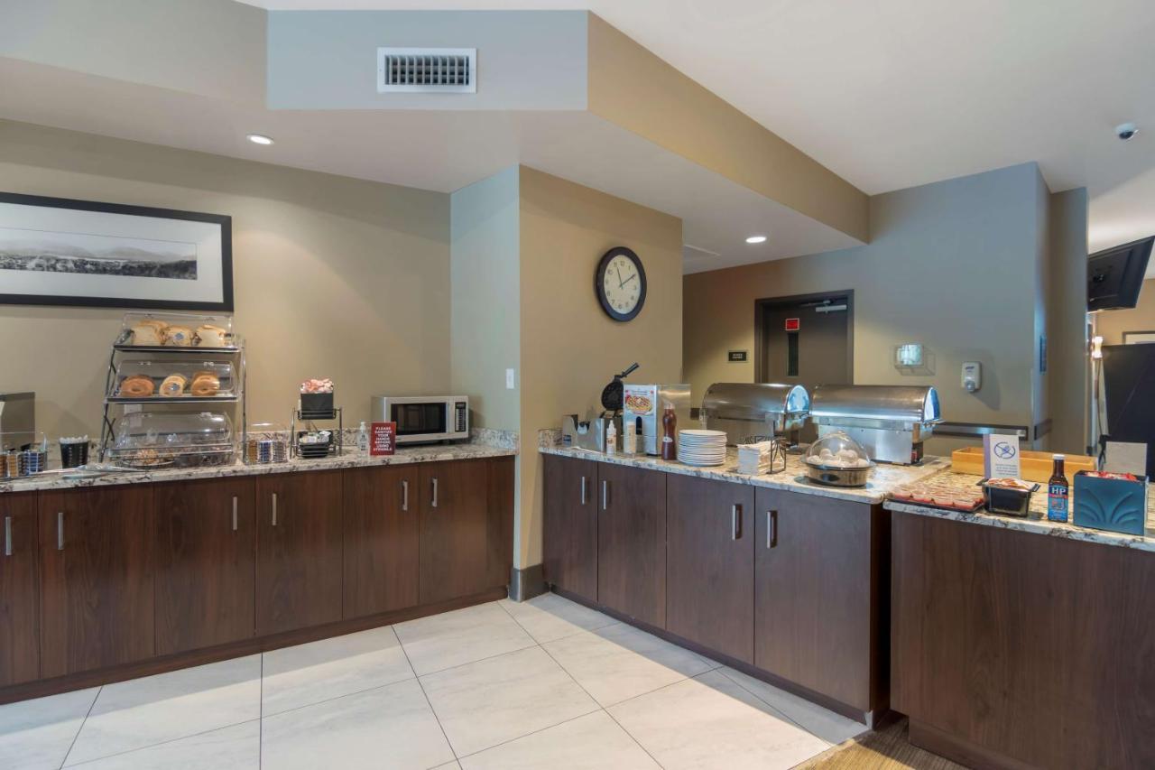 Best Western Plus Revelstoke Exterior foto